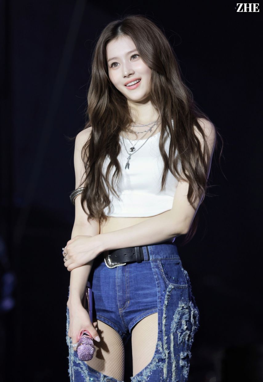 트와이스 사나