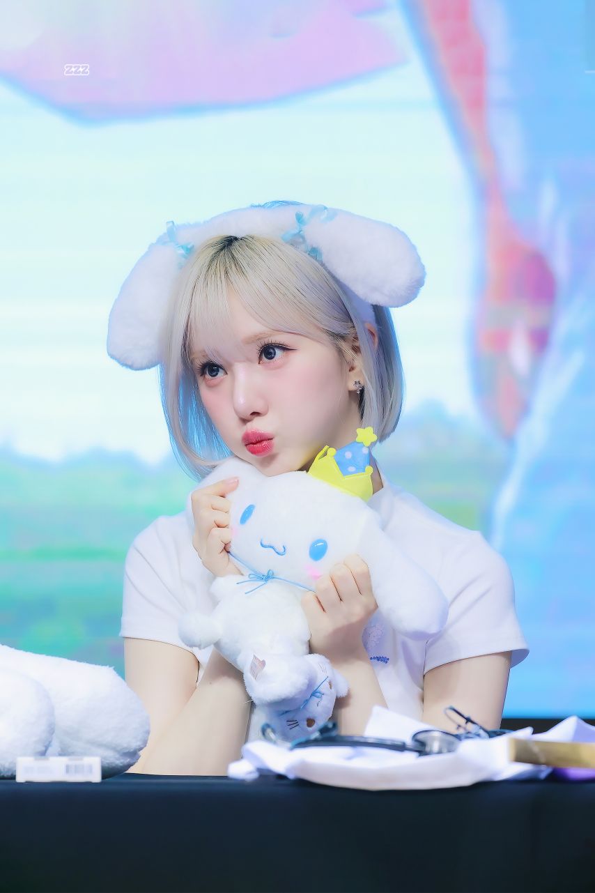 VIVIZ 은하