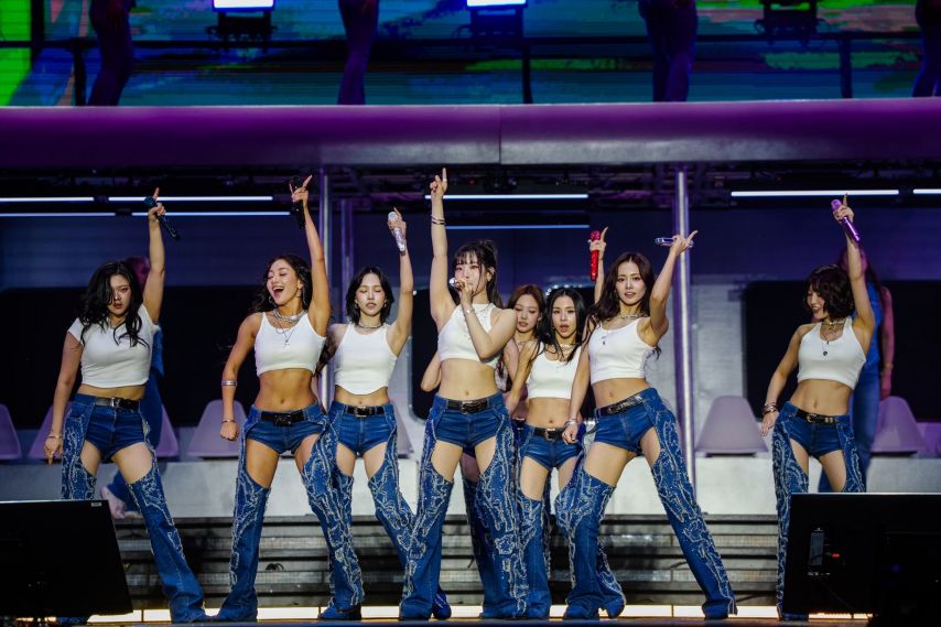 트와이스 LOLLAPALOOZA
