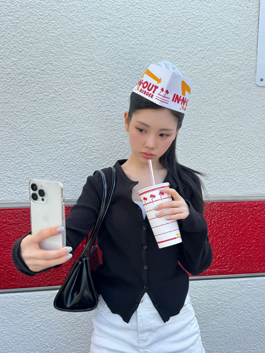 베이비돈크라이 이현