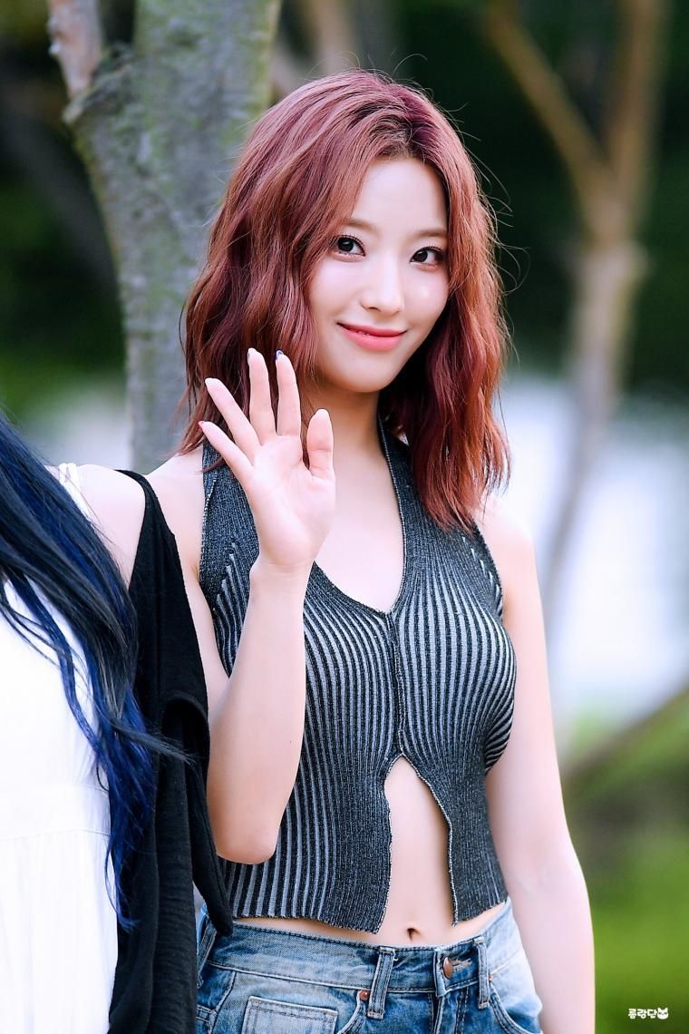 프로미스나인 이새롬