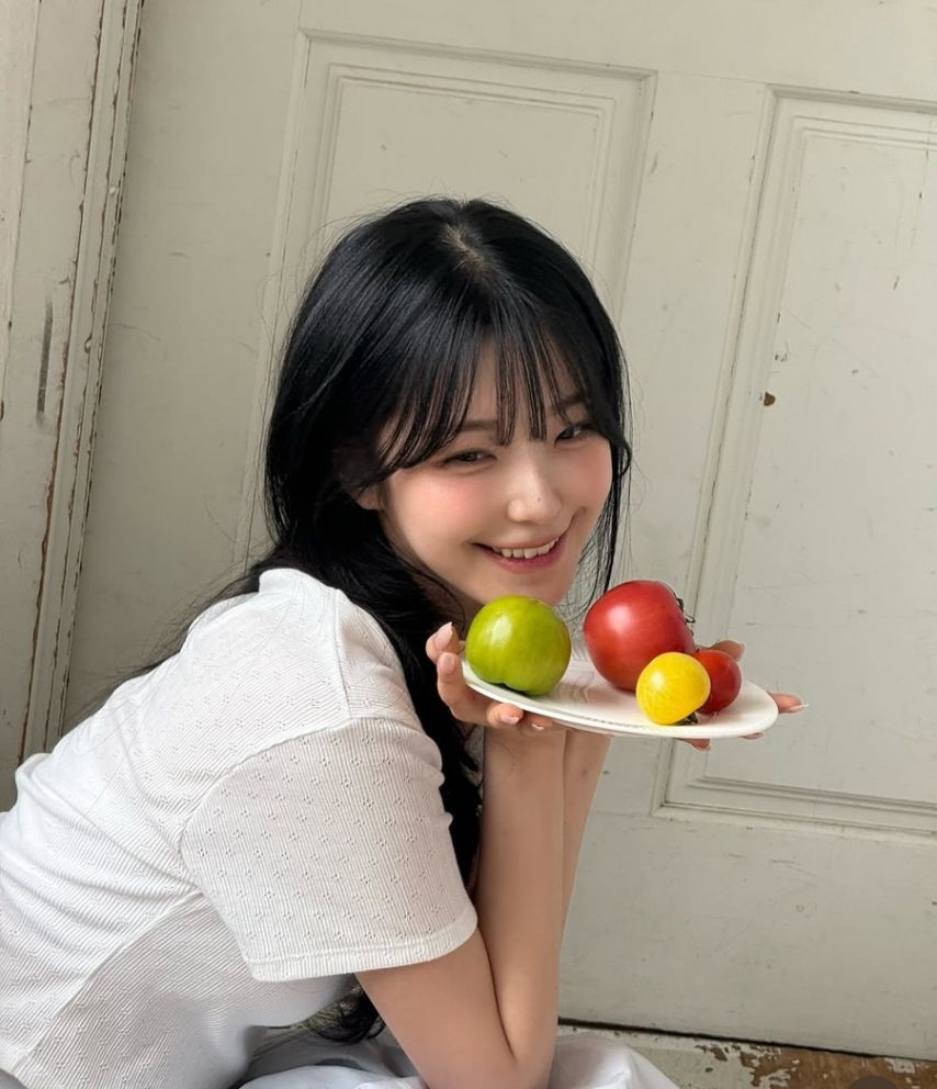 프로미스나인 백지헌