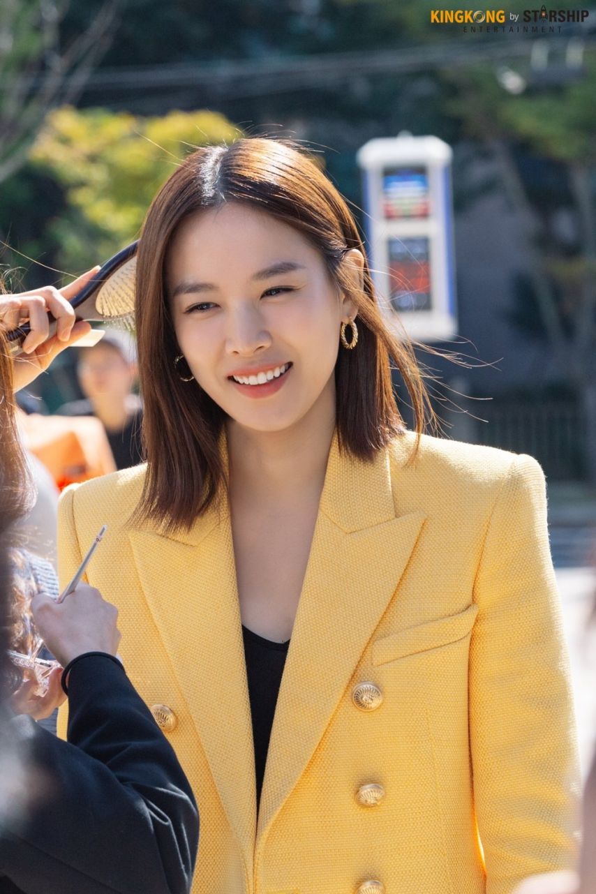 배우 조윤희