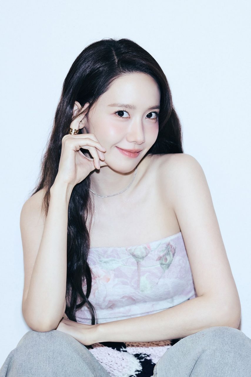 오늘자 언론 인터뷰 사진 소녀시대 윤아.JPG