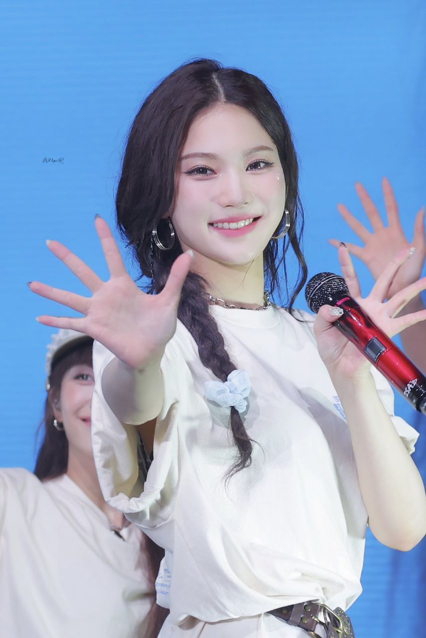 스테이씨 아이사