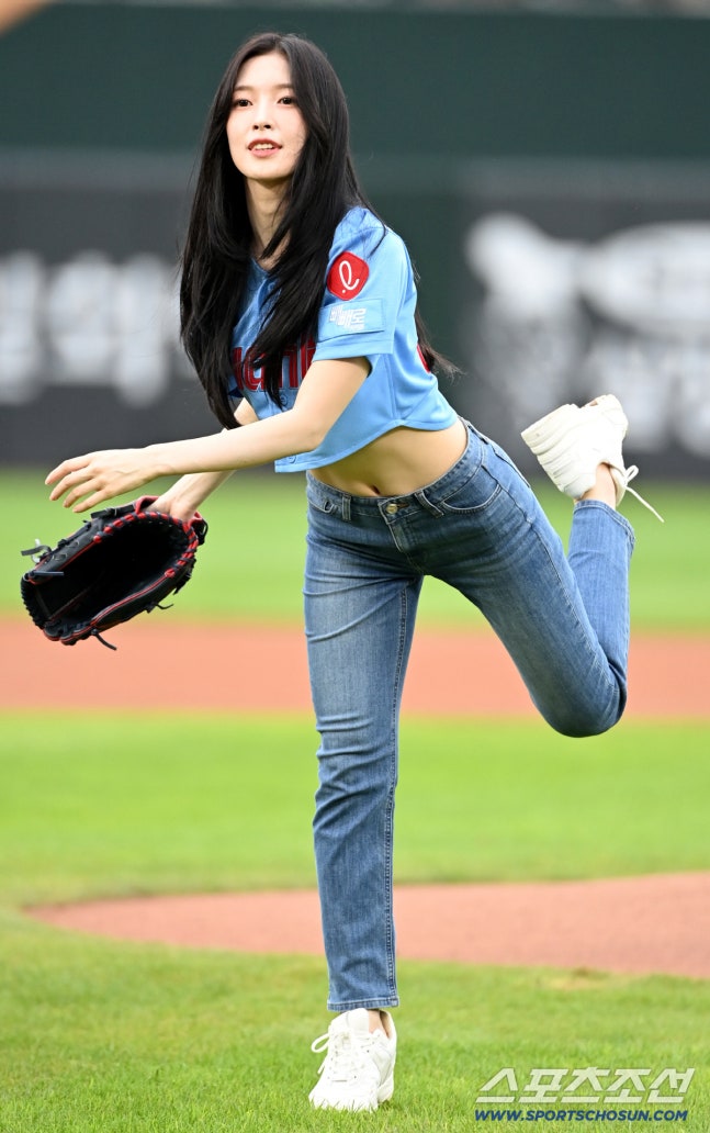 아린 오마이걸 롯데시구