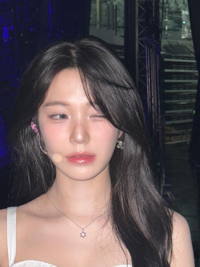 프로미스나인 백지헌
