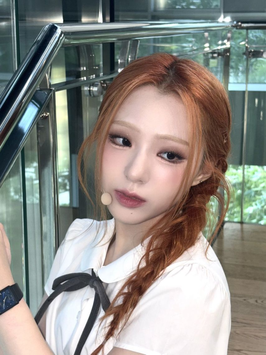 아이칠린 지윤, 채린, 클로즈유어아이즈 켄신