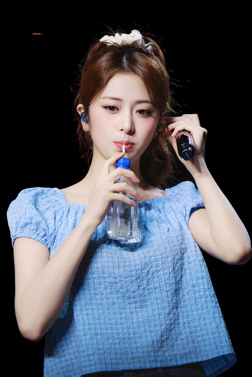르세라핌 허윤진