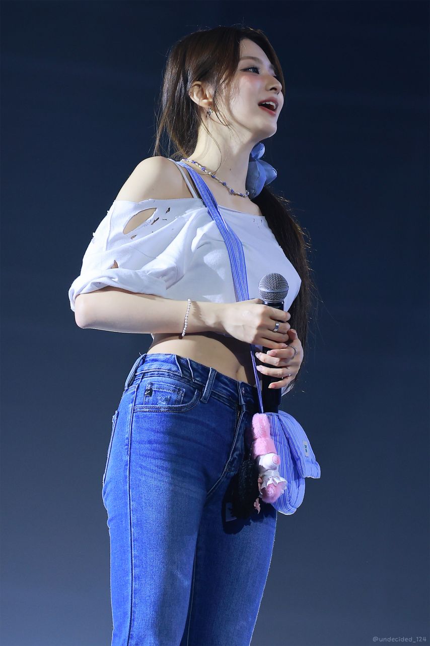 프로미스나인 이나경