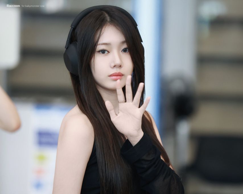 베이비몬스터 로라