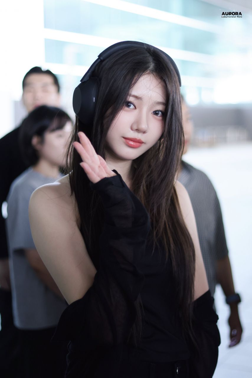 베이비몬스터 로라