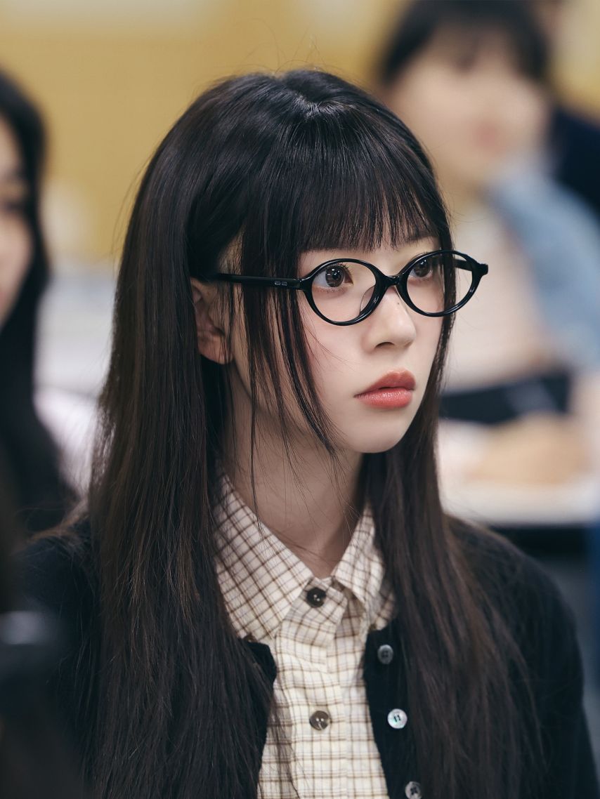 ILLIT(아일릿) 모카