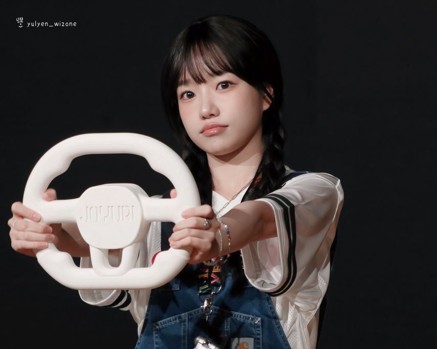조유리
