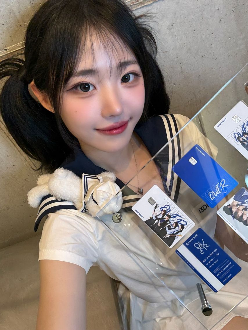QWER 히나