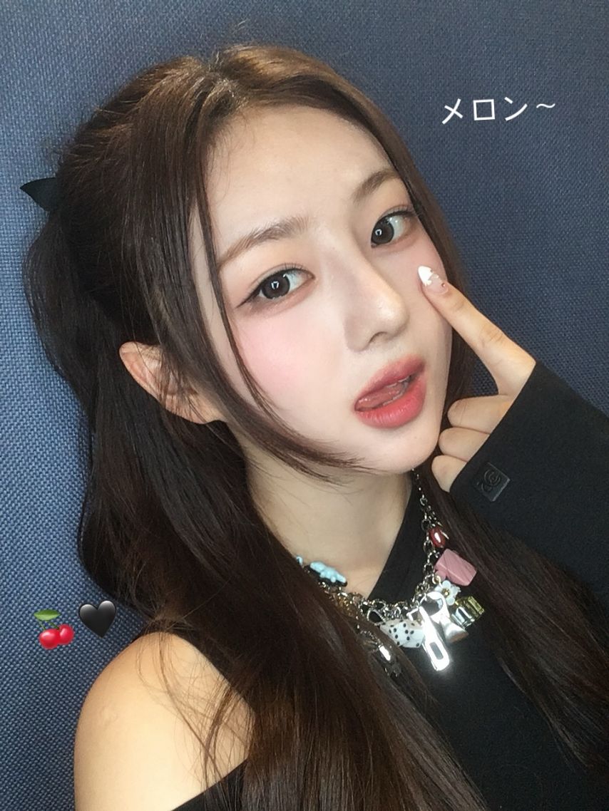 앳하트 봄, 서현, 아린