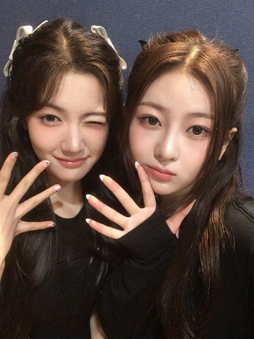 앳하트 봄, 서현, 아린