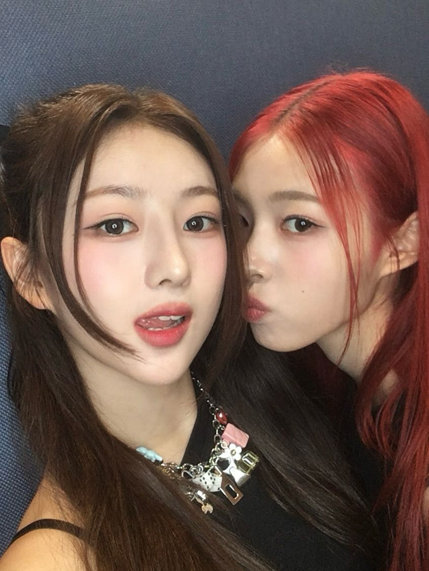 앳하트 봄, 서현, 아린