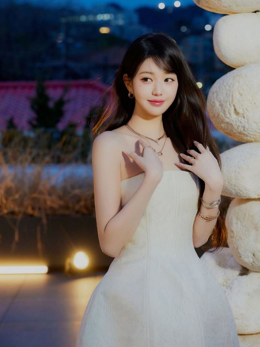 직찍에도 변함 없는 장원영 미모