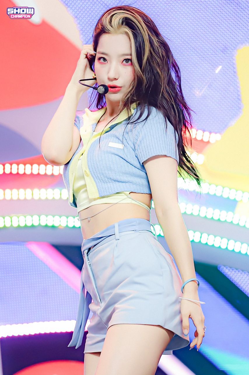 프로미스나인 이새롬