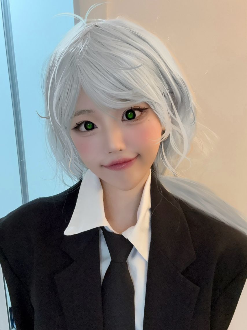 QWER 히나
