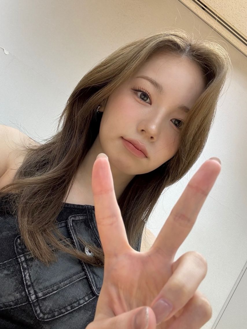 니쥬 (NiziU) 아야카