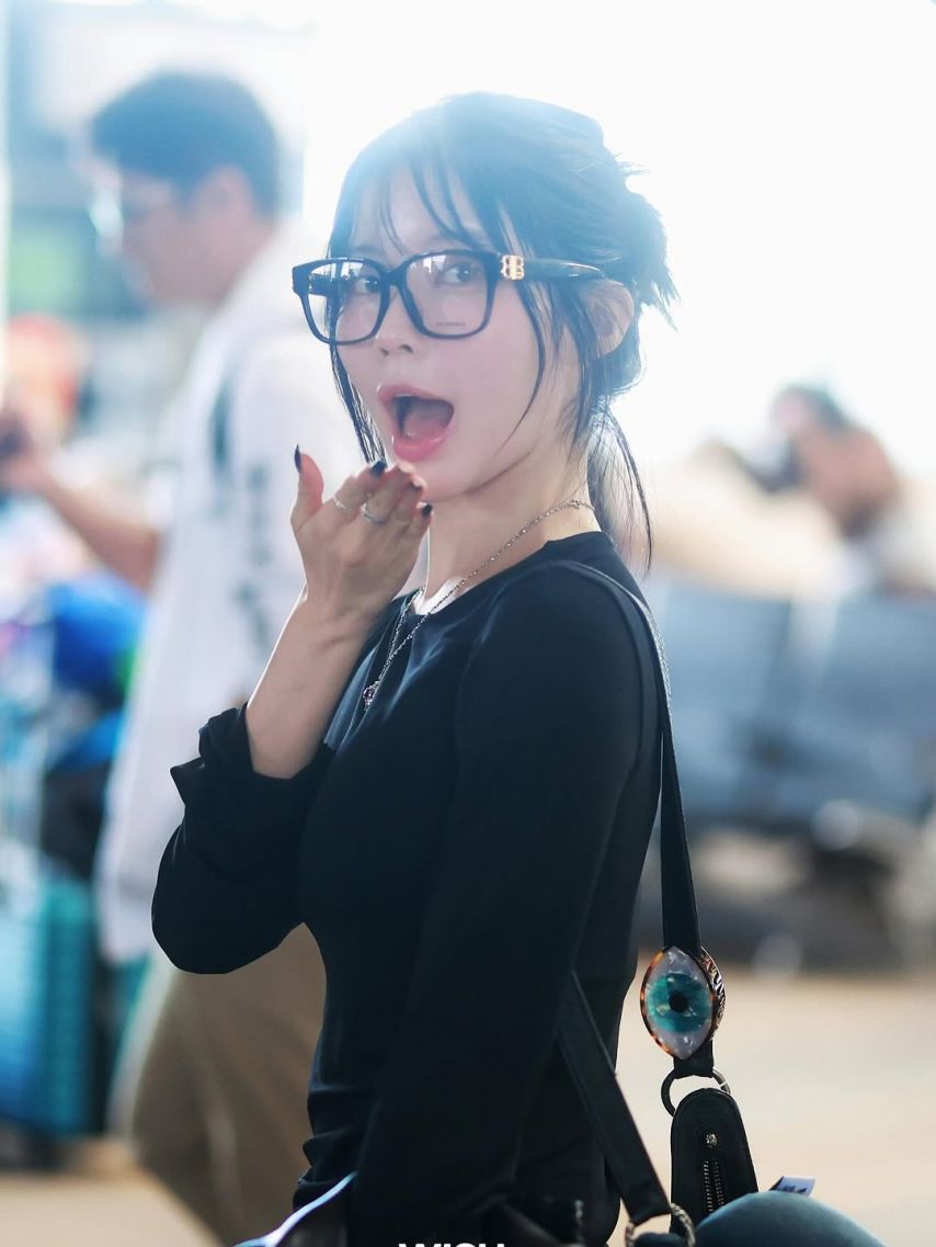 BABYMONSTER (베이비몬스터) 아사