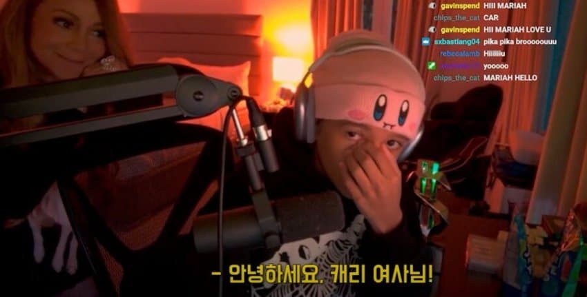 생방중 엄마가 들어와 부끄러운 스트리머