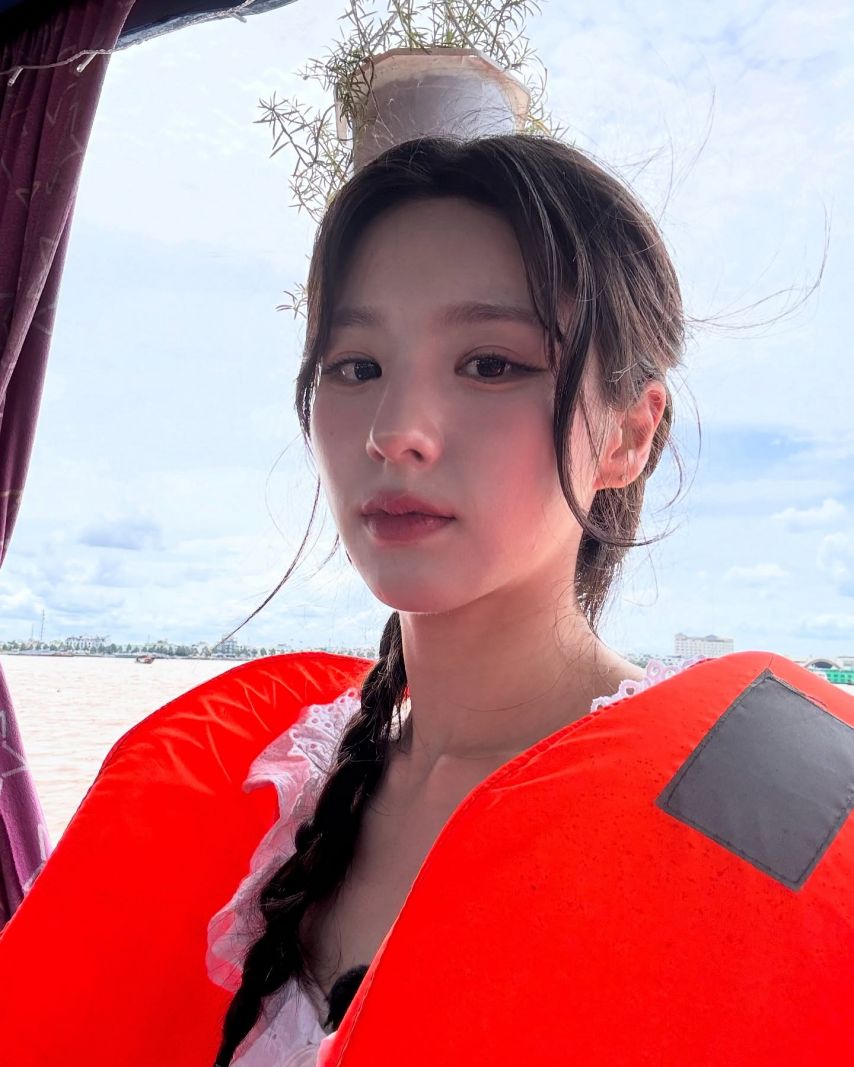 희진 ARTMS아르테미스 인별