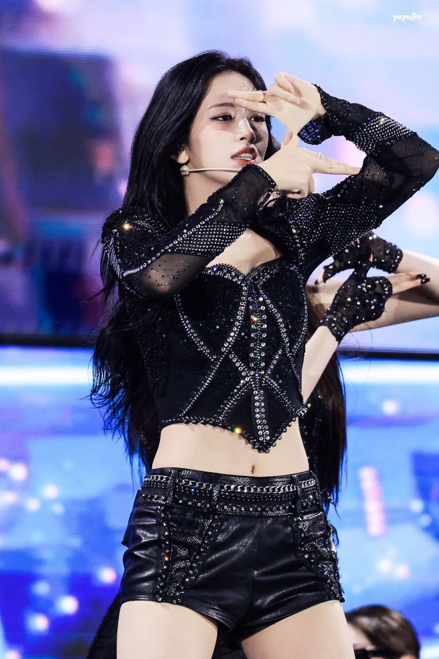 아이브 안유진