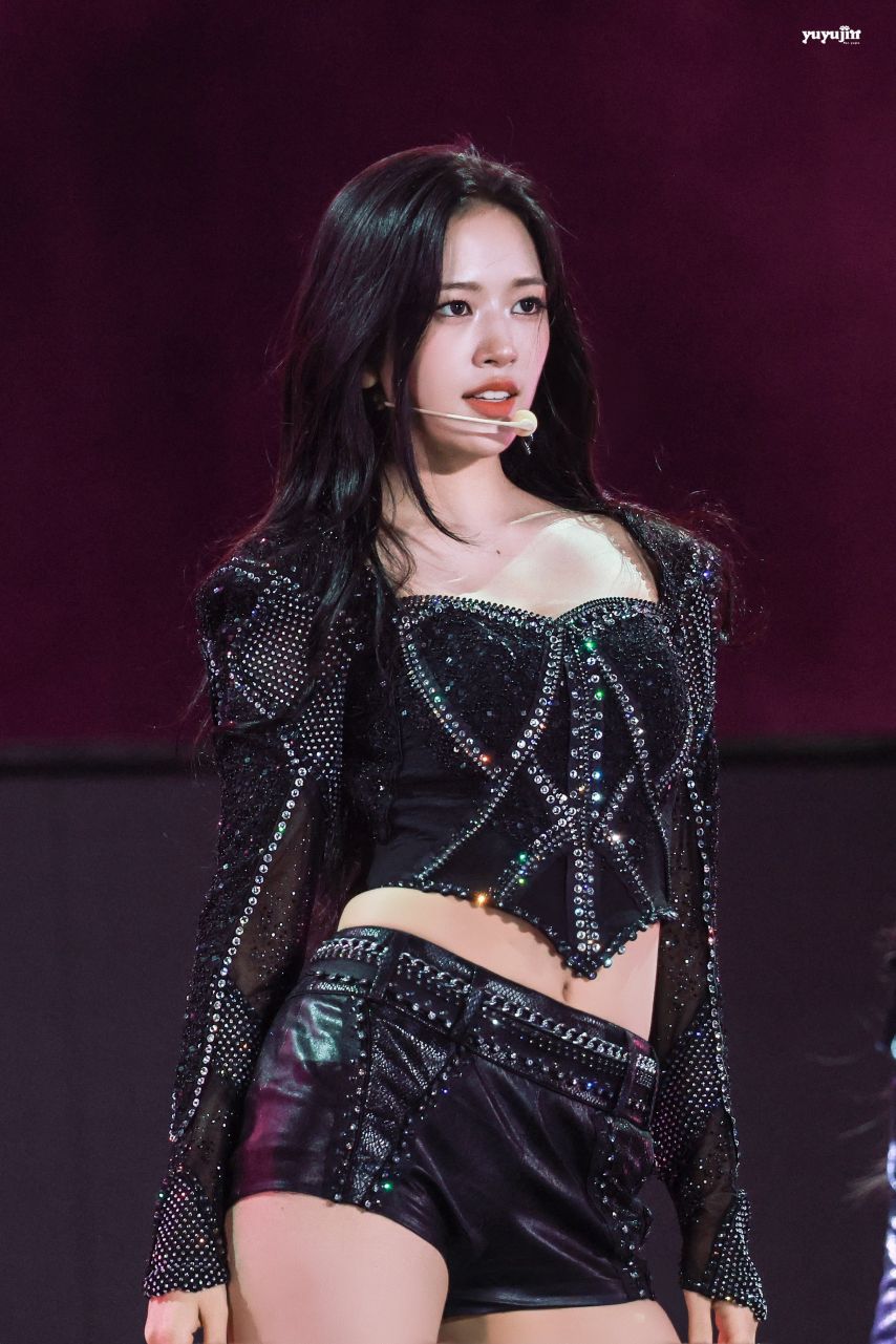 아이브 안유진