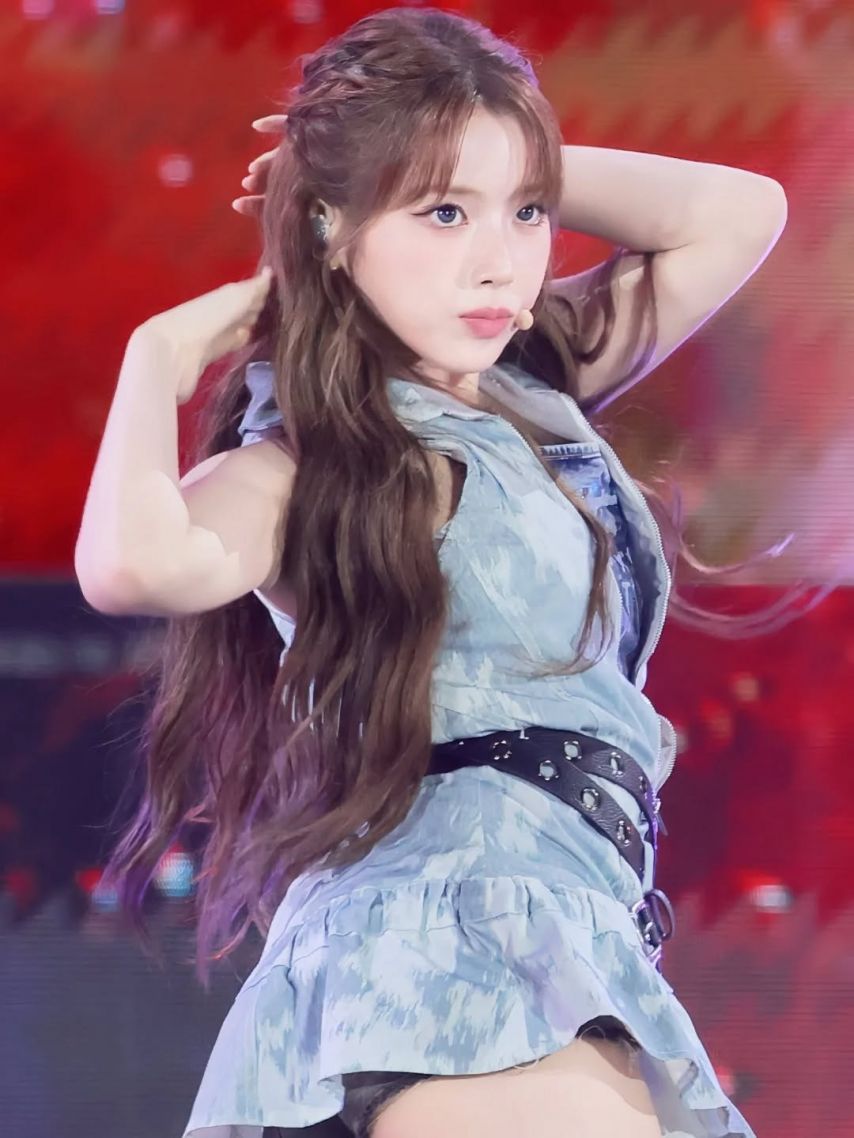 NMIXX (엔믹스) 지우