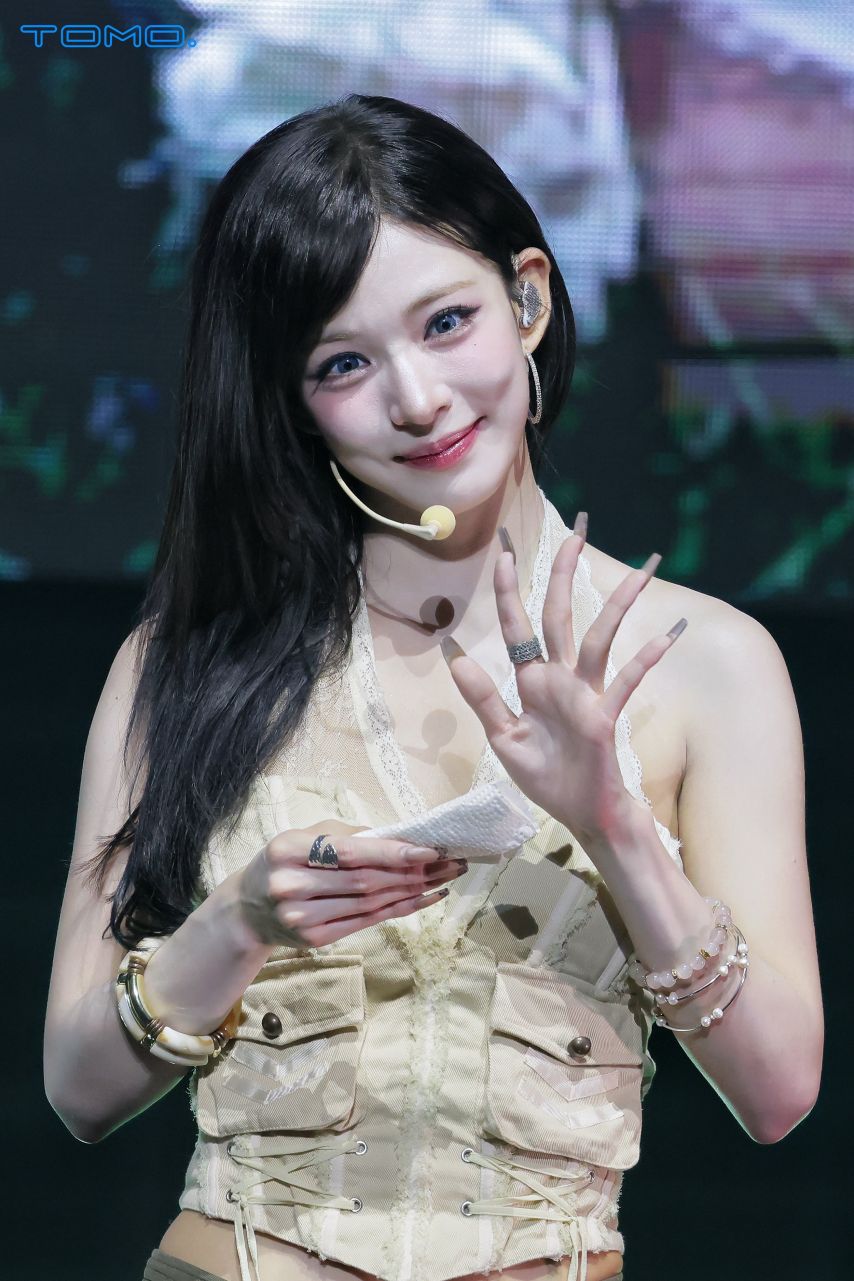 프로미스나인 이채영