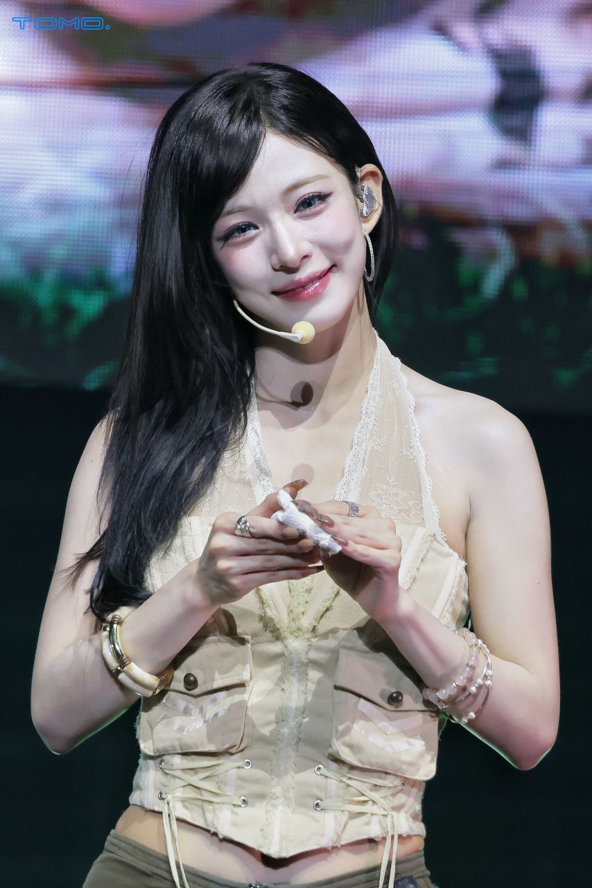 프로미스나인 이채영