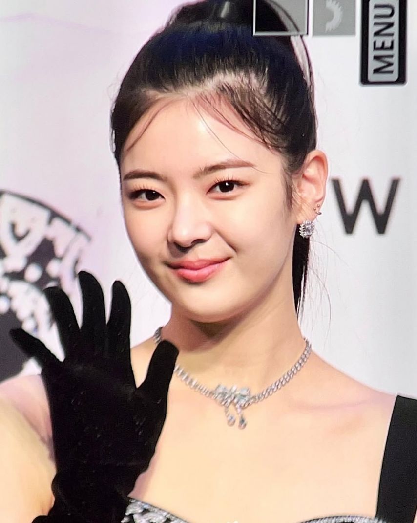 ITZY (있지) 리아