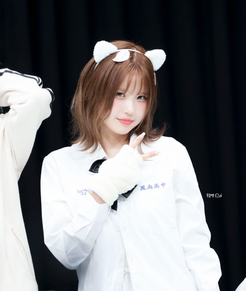 프로미스나인 송하영