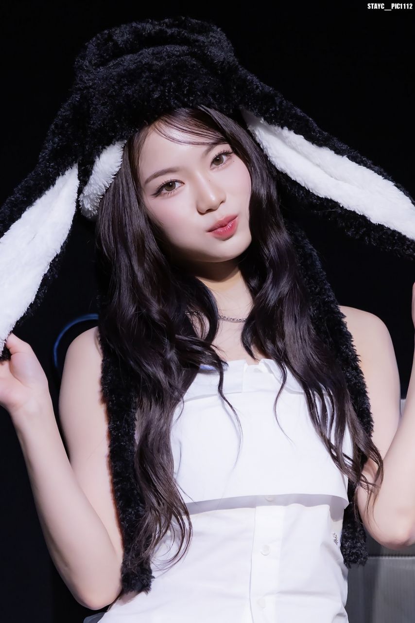 스테이씨 아이사