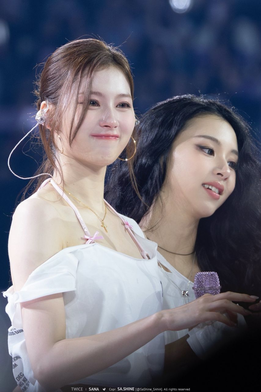 트와이스 사나