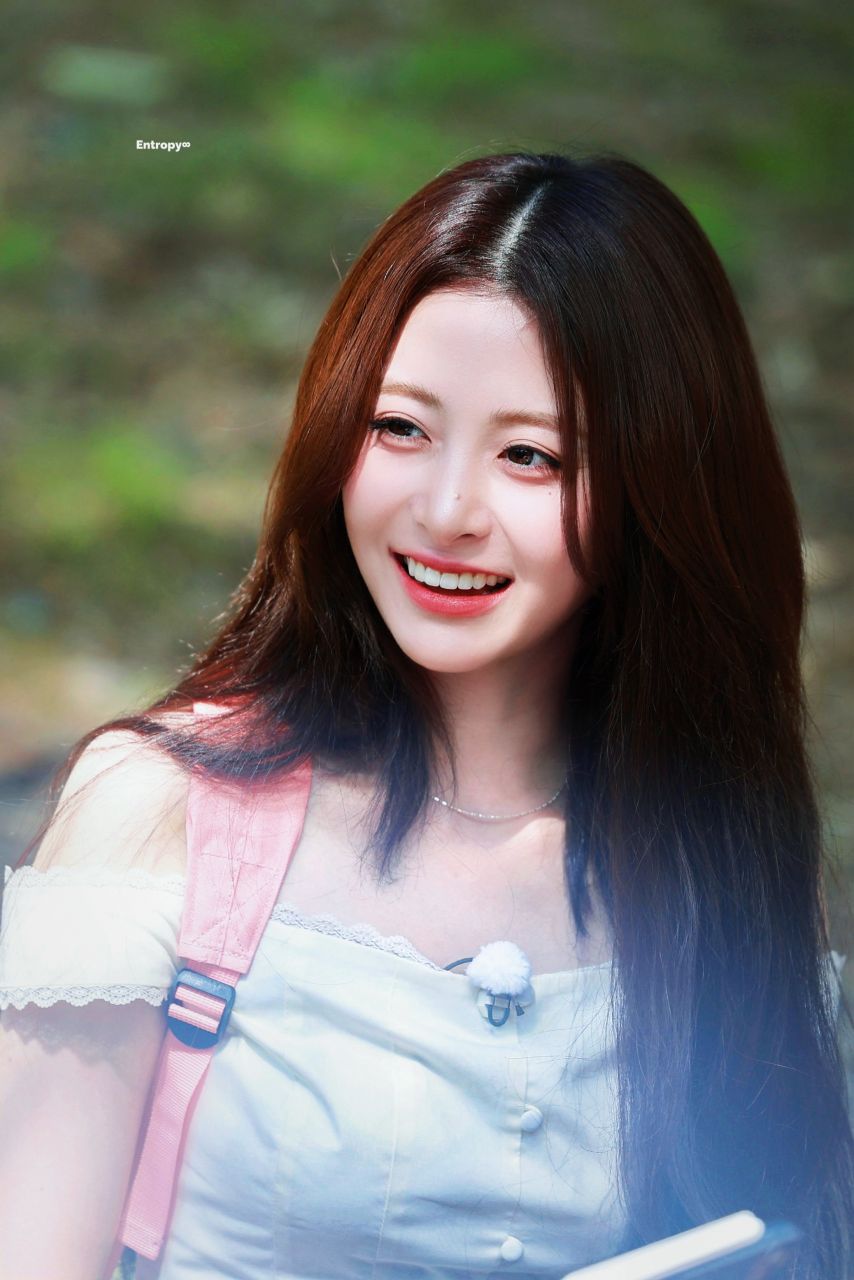 르세라핌 허윤진
