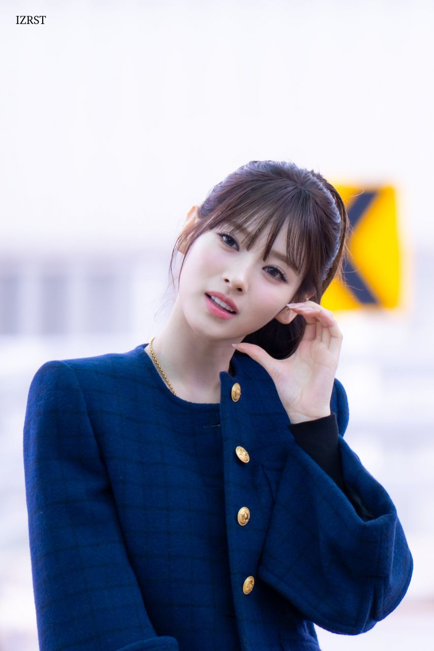 파리로 출국하는 미야오 안나