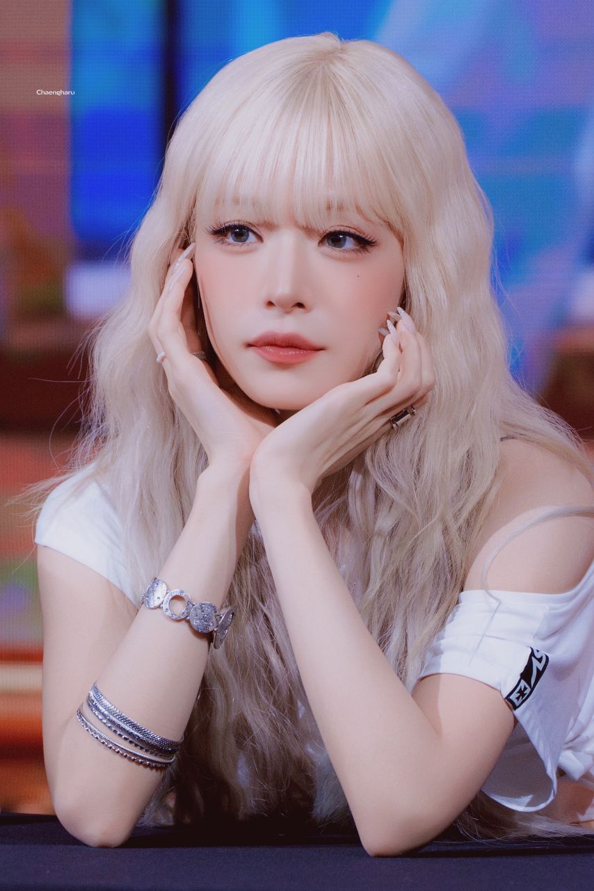 프로미스나인 이채영