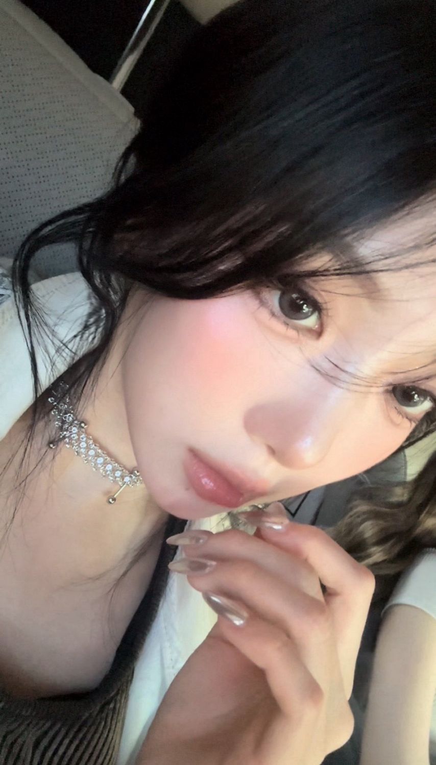 배드빌런 켈리,  윤서, 휴이, 엠마