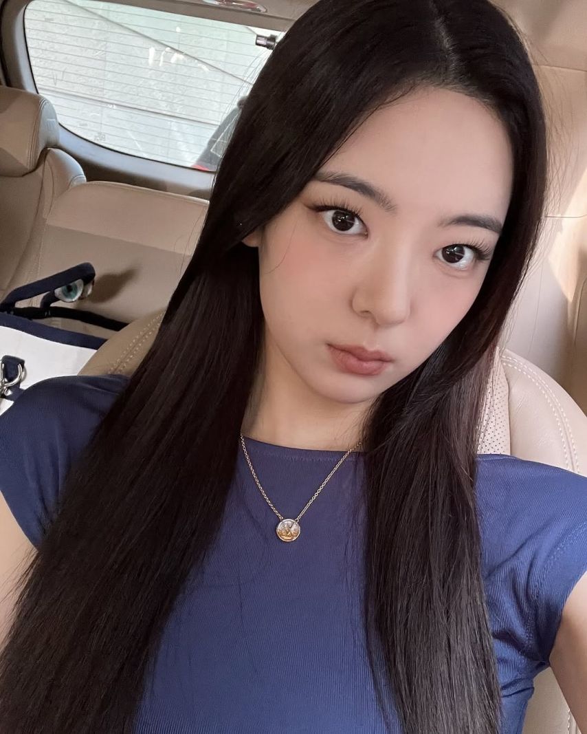 ITZY (있지) 리아
