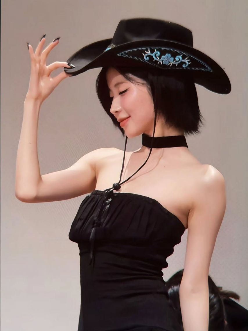BABYMONSTER (베이비몬스터) 아사