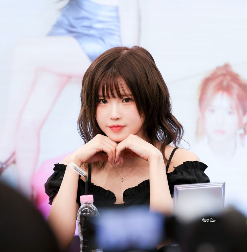 프로미스나인 송하영