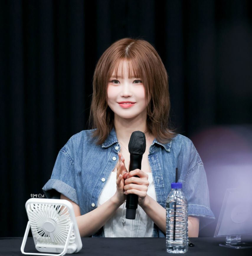 프로미스나인 송하영