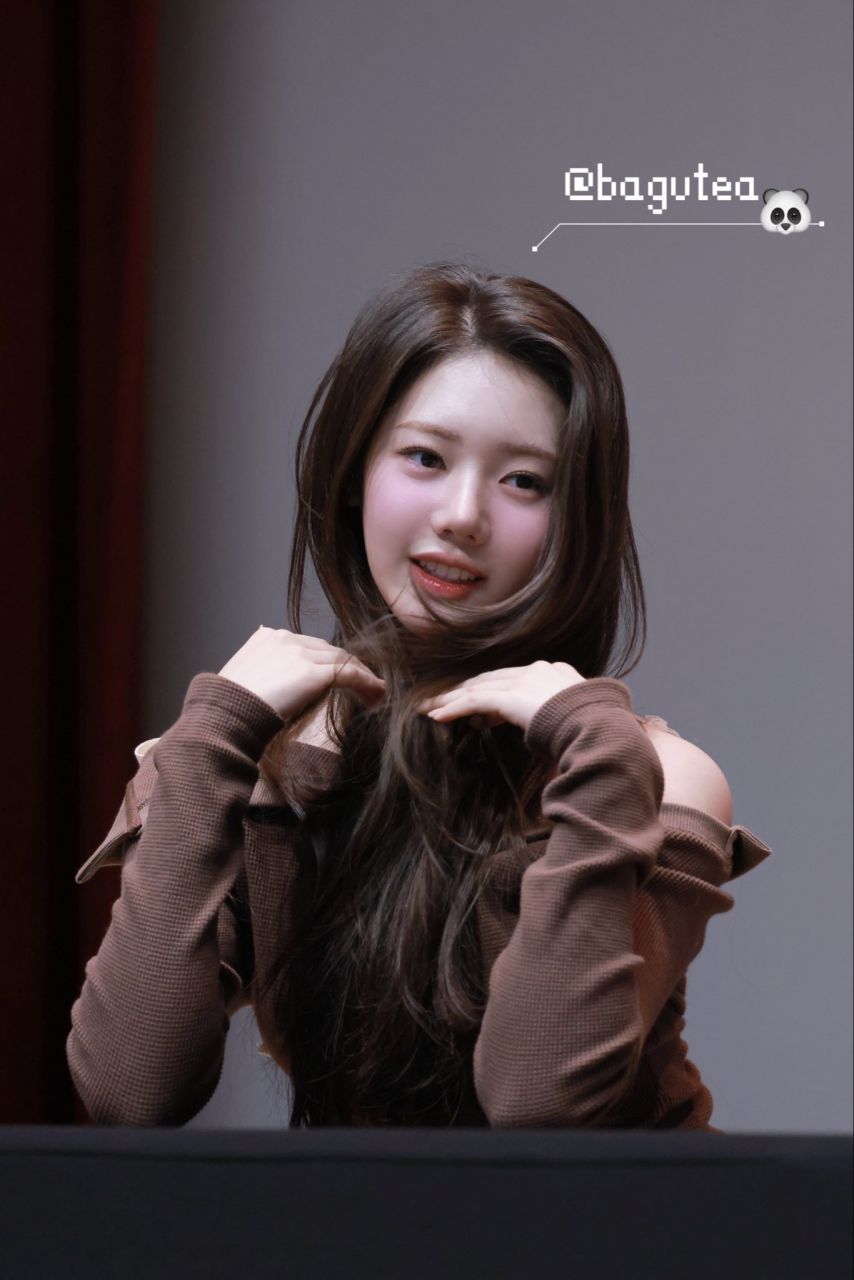베이비몬스터 로라