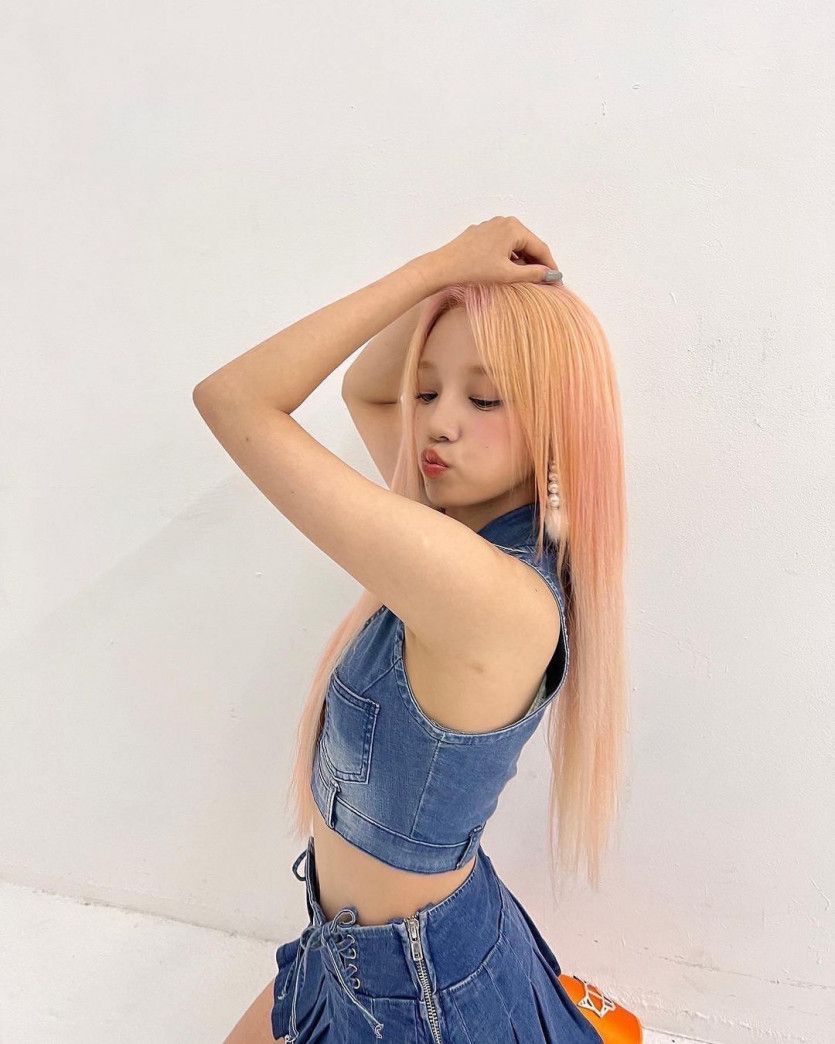 여자아이들 우기