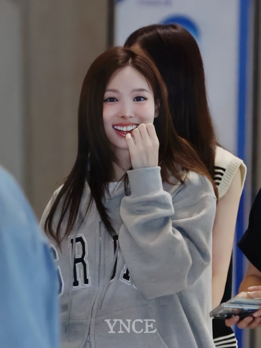 출국 트와이스 나연
