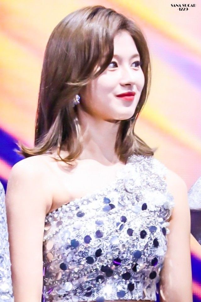 트와이스 사나
